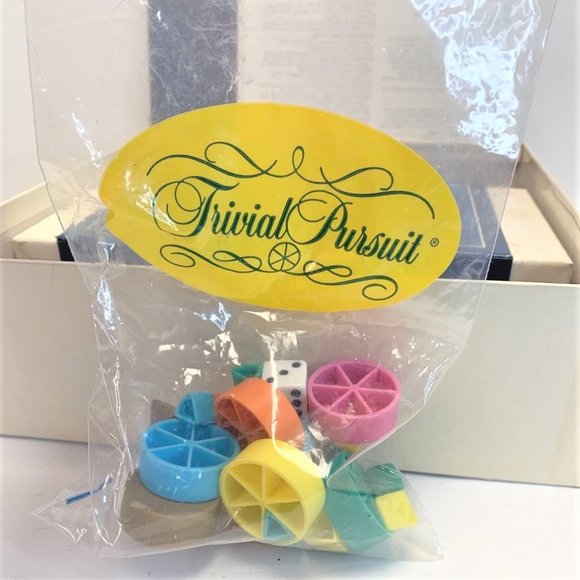 Complete TRIVIAL PURSUIT Volume II Board Game Master Game A Genus Edition - Picture 5 of 5